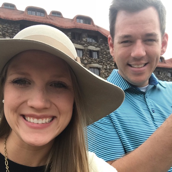 Meet your Posher, Christina - Picture 2 of 3